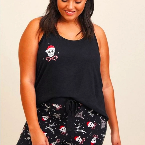 ❤️NWT VINTAGE TORRID SKULL PRINT - CHRISTMAS - RACERBACK SLEEP TANK - PLUS SIZE - Picture 1 of 12